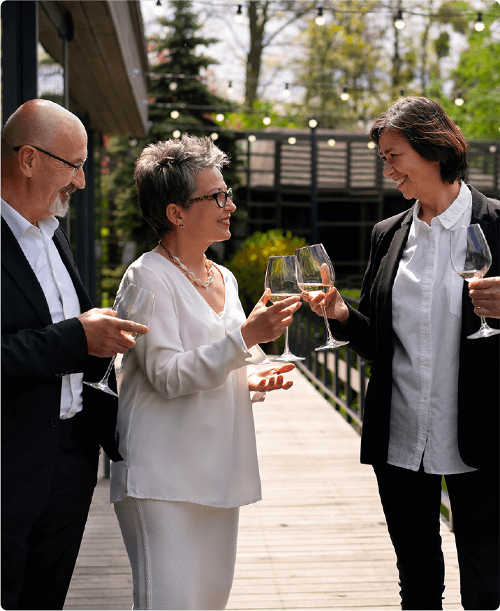 Extensive network for real estate possibilities