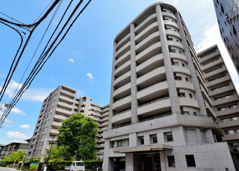 Riverside Kyoto Mansion