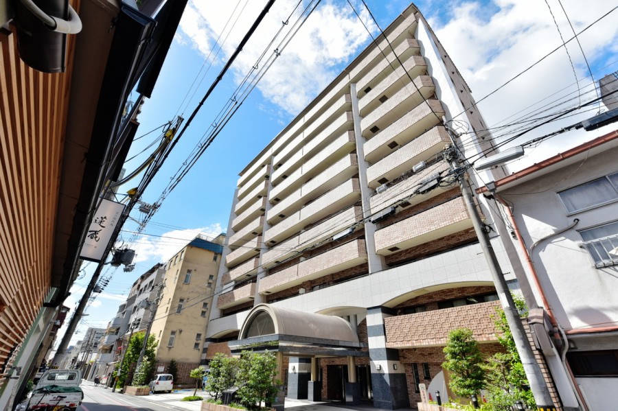 Top Floor Karasuma Oike Mansion