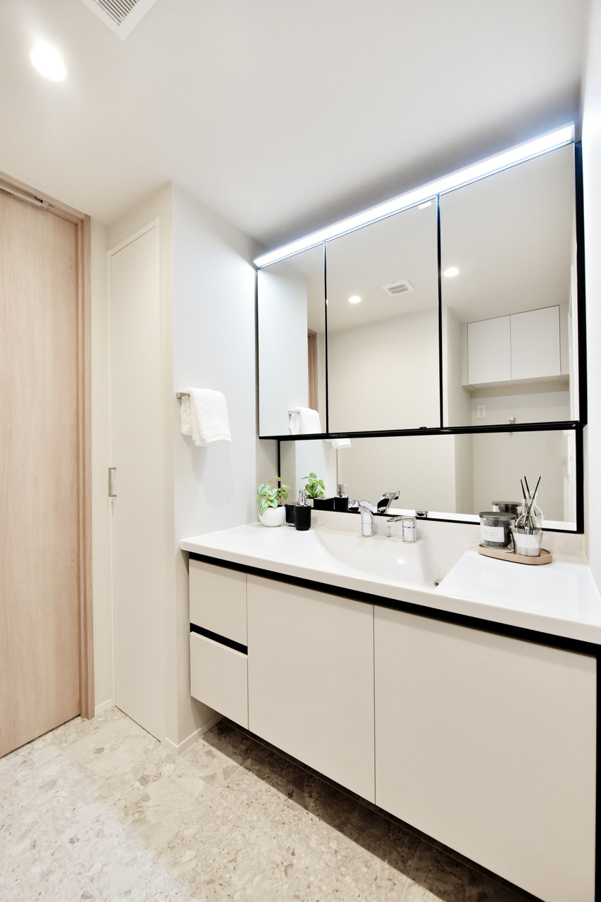 Uehommachi Hills Mark