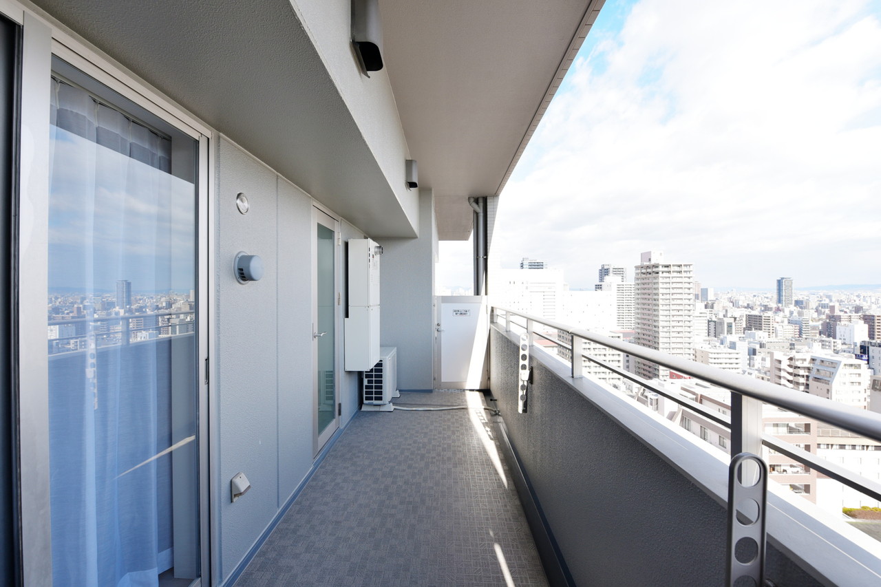 Wellith Uehommachi Laurel Tower