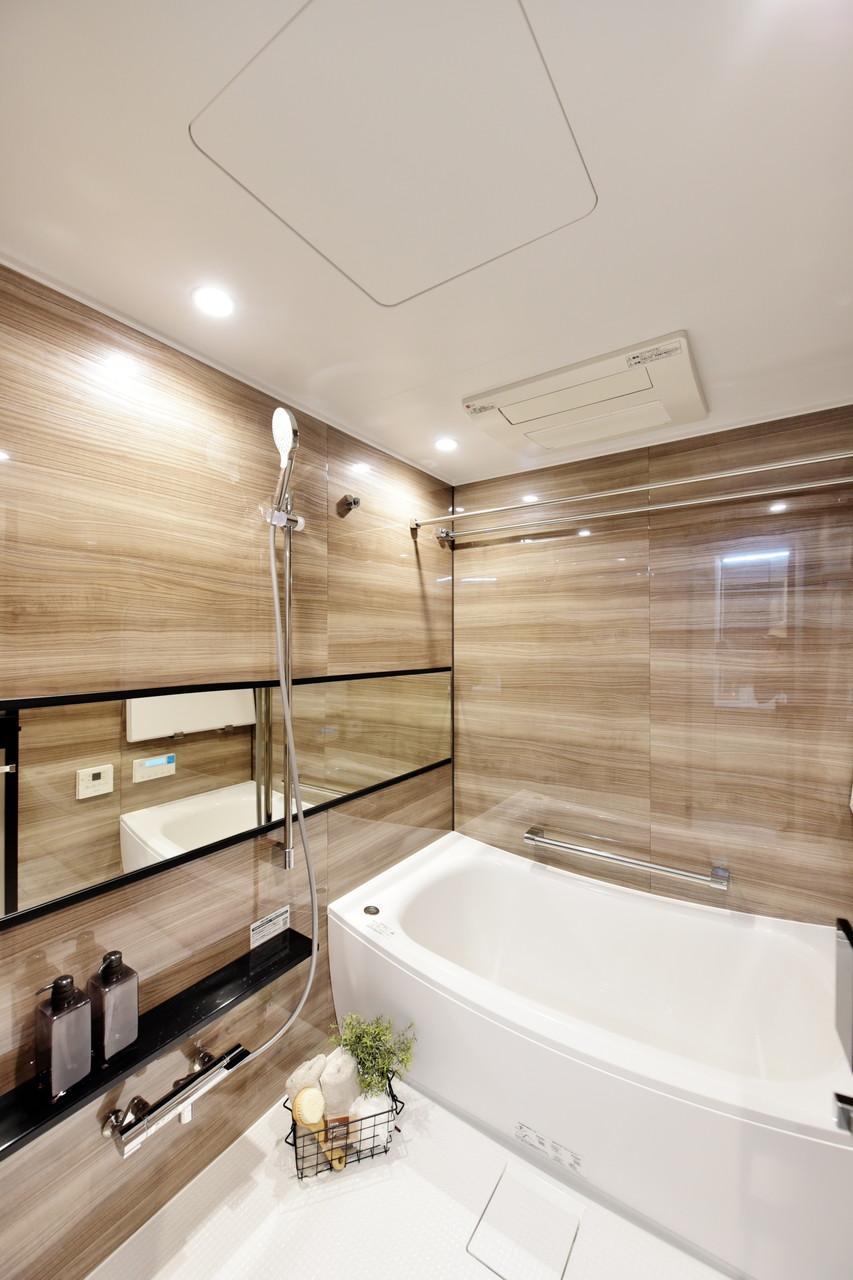 Wellith Uehommachi Laurel Tower