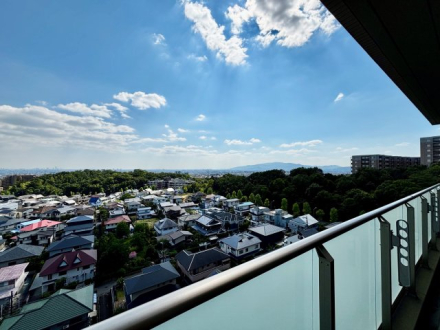 Senri Chuo Air Hills