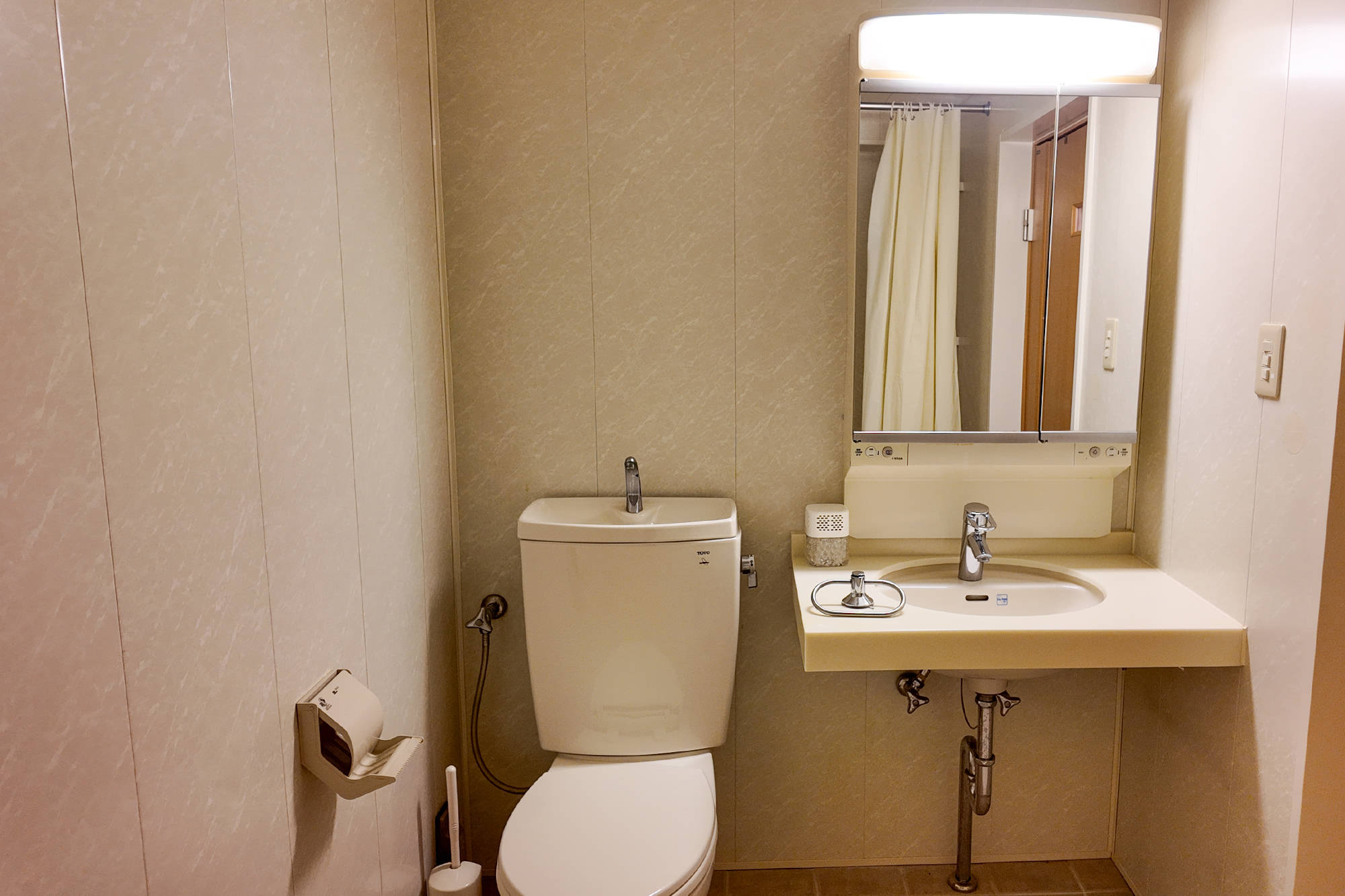 Dai-3 Sky Mansion Kitano Room 302